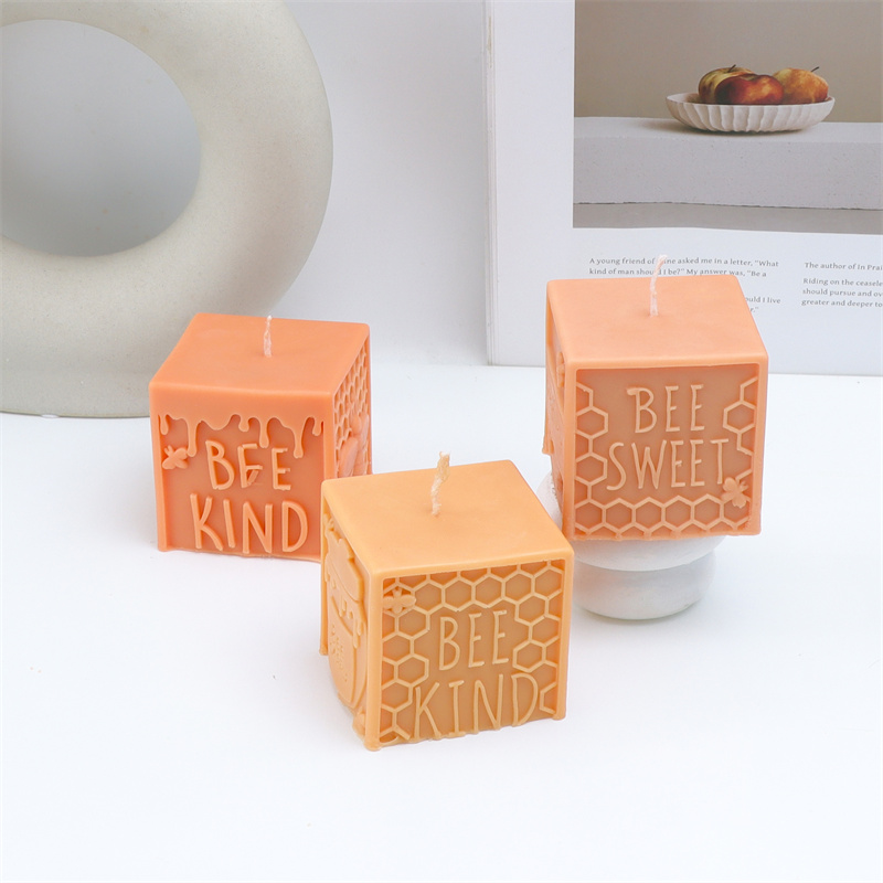 3D Honeycomb Pillar Bee Silico - Art Craft Letter A recension och pris